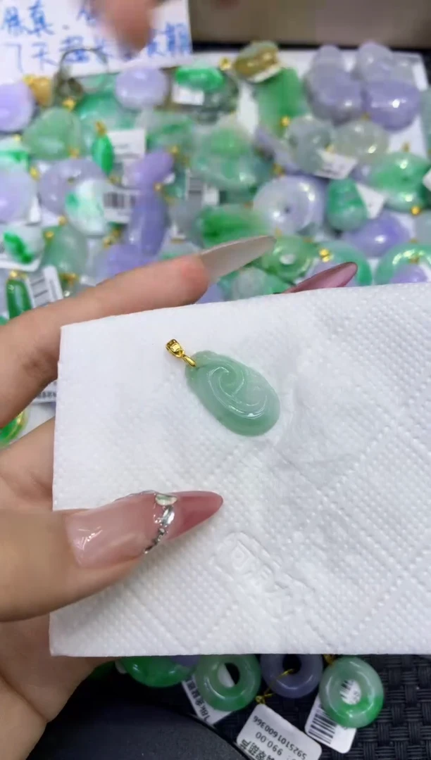 颈饰未镶嵌翡翠天然缅甸A货翡翠