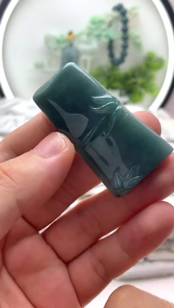 翡翠未镶嵌颈饰竹节【品质一般介意慎拍】