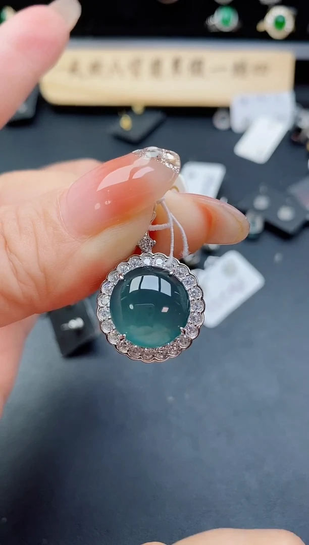 吊坠(赠链)银S925镶嵌翡翠1