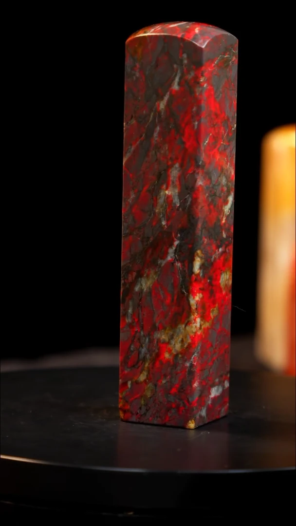 鸡血石黑牛角鸡血石旬阳