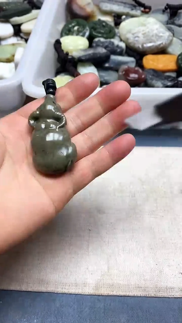 吊坠(不含链)未镶嵌和田玉1