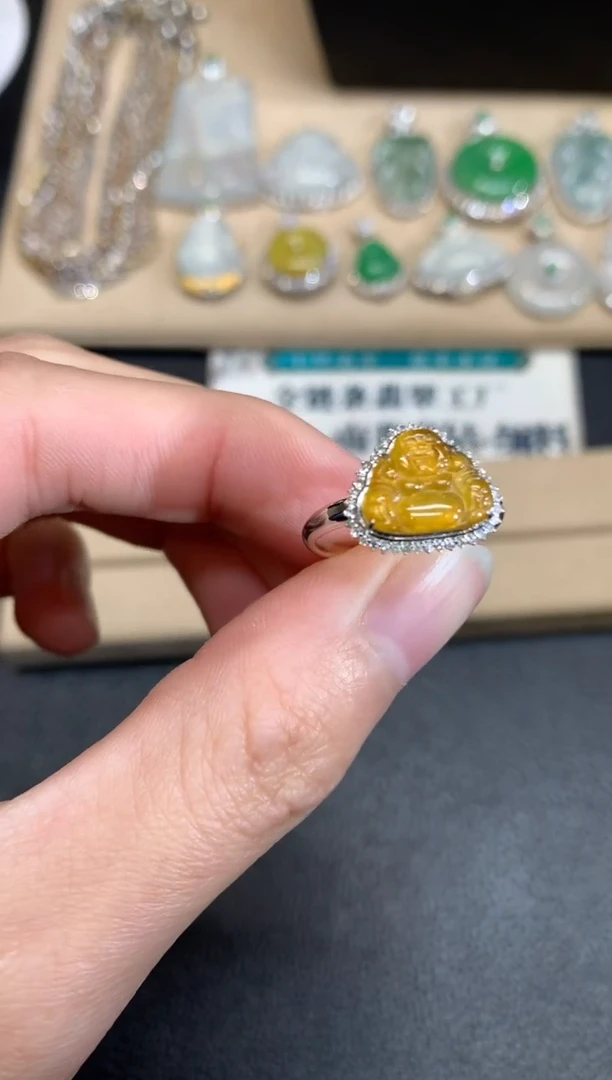 【闪购商品】翡翠戒指18K金镶嵌佛公【无服务费】