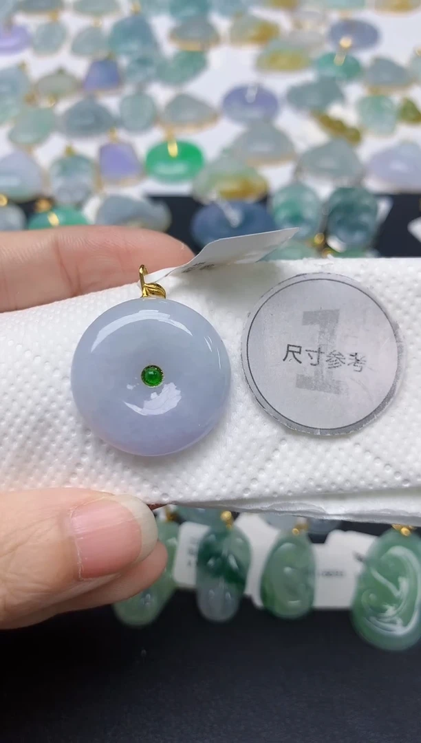 翡翠18K金镶嵌颈饰天然缅甸A货翡翠