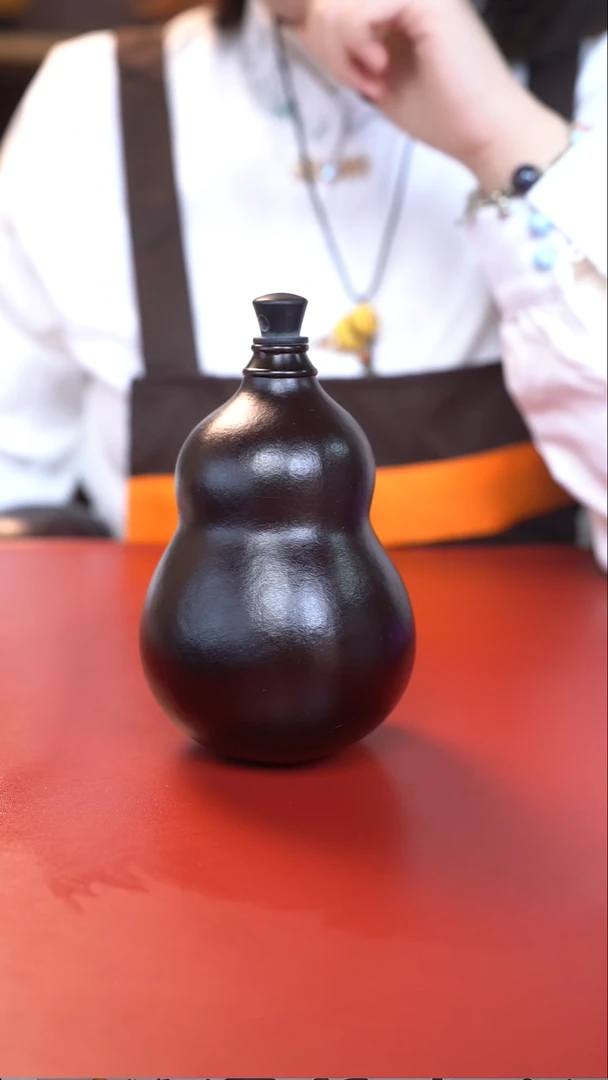 047手工大漆酒葫芦，牛角塞