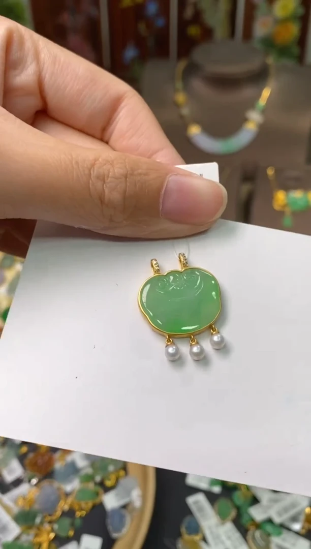 【闪购商品】翡翠颈饰18K金镶嵌净货14005