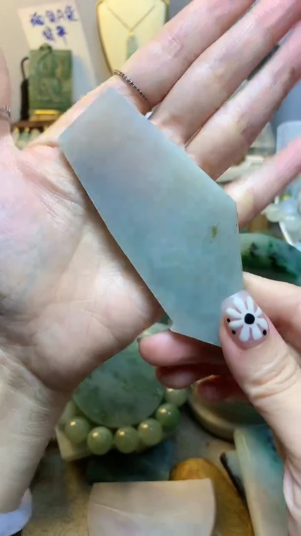 未镶嵌挂件翡翠缅甸A货翡翠,没有运费险,有纹有裂