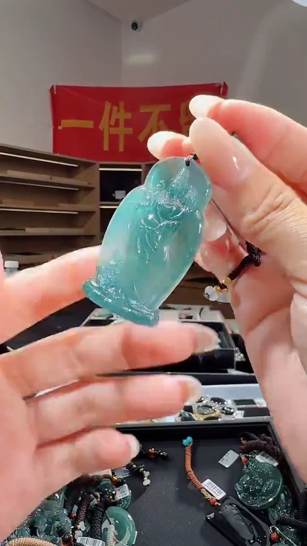 吊坠(不含链)未镶嵌翡翠观音