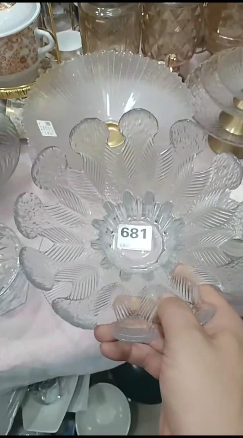 瓷默*681玻璃果盘一个