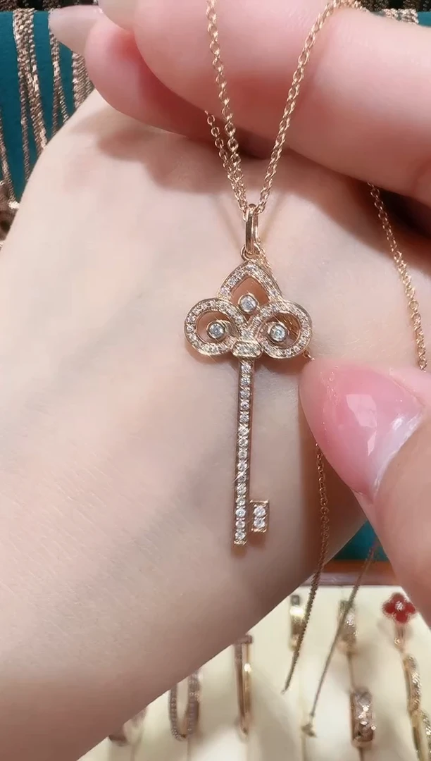 【闪购商品】钻石套链18K金镶嵌满钻钥匙套链