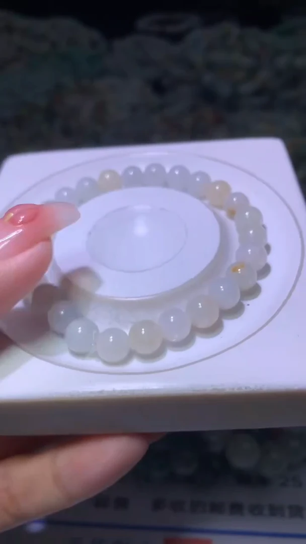 翡翠未镶嵌颈饰MXX019787