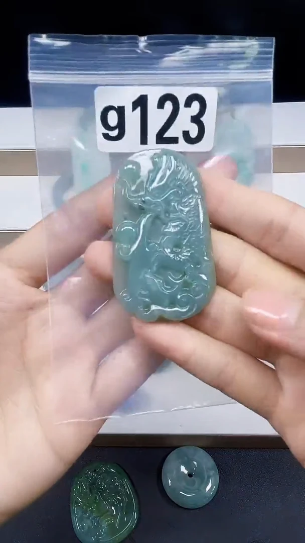 颈饰未镶嵌翡翠翡翠珠宝吊坠挂件