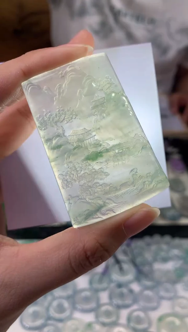 翡翠未镶嵌吊坠(不含链)R49|9800