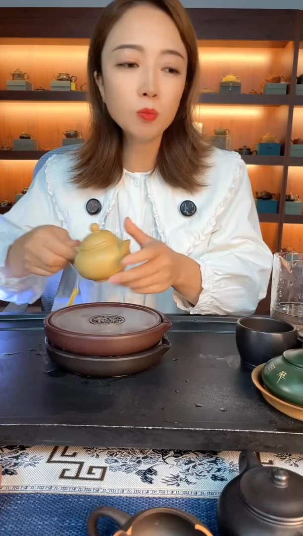 茶壶紫砂光器水平 1950本山绿泥 赵园静