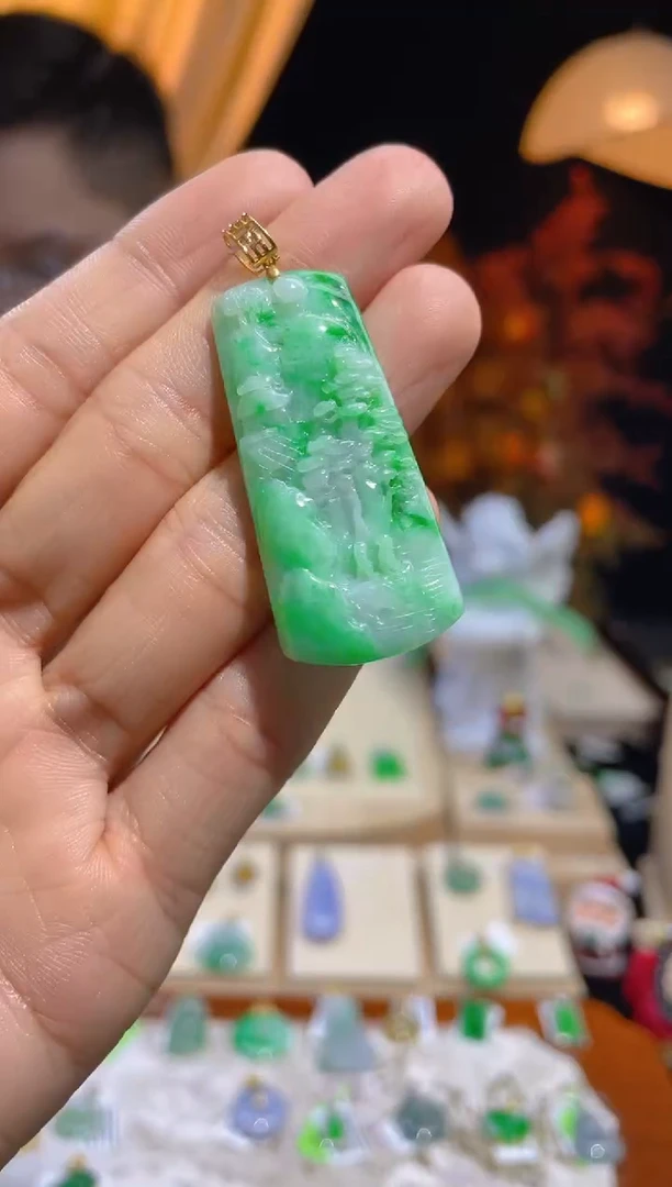 【闪购商品】翡翠颈饰18K金镶嵌假一赔三