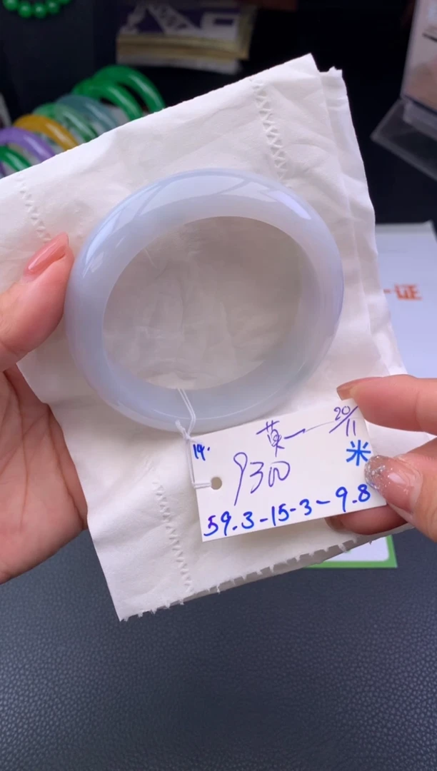 未镶嵌手镯翡翠莫*假一赔三 手镯