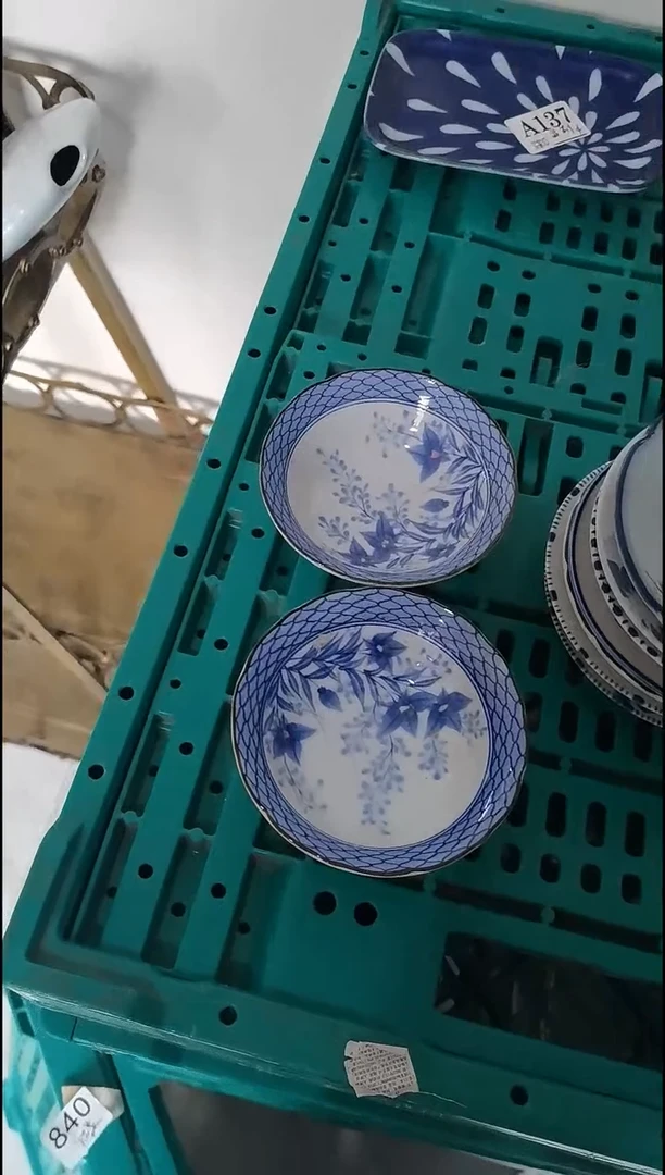 南****)高姐   中古商品 默认瑕疵 满20包邮 完美主义者慎拍