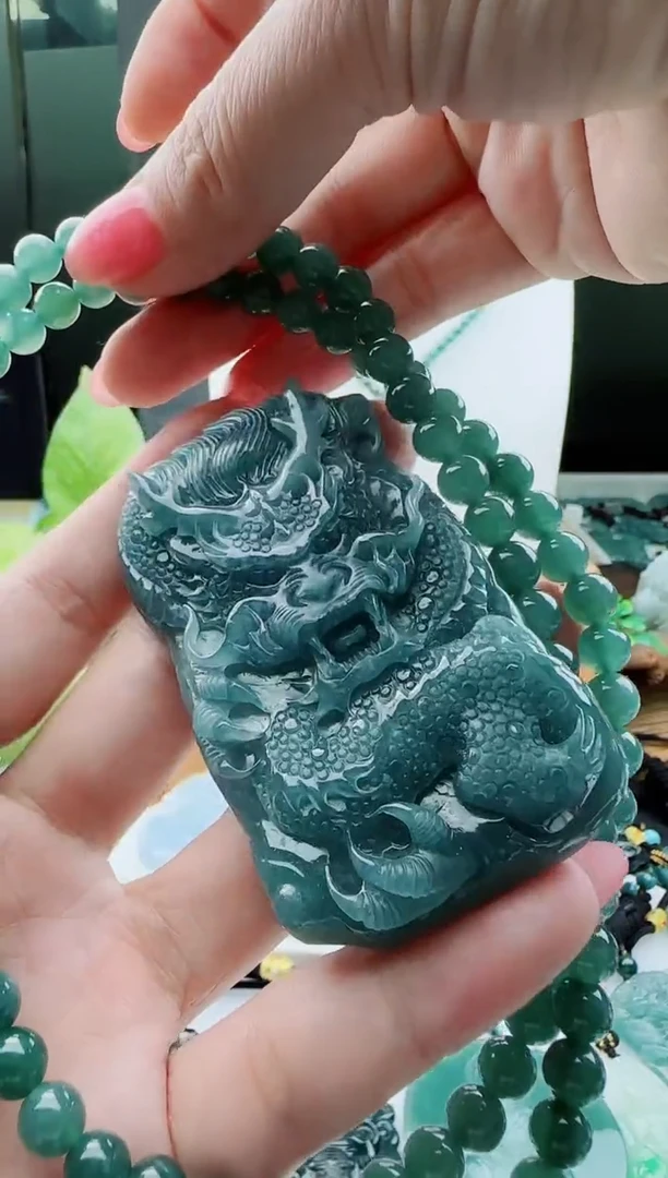 【闪购商品】翡翠颈饰未镶嵌11111111