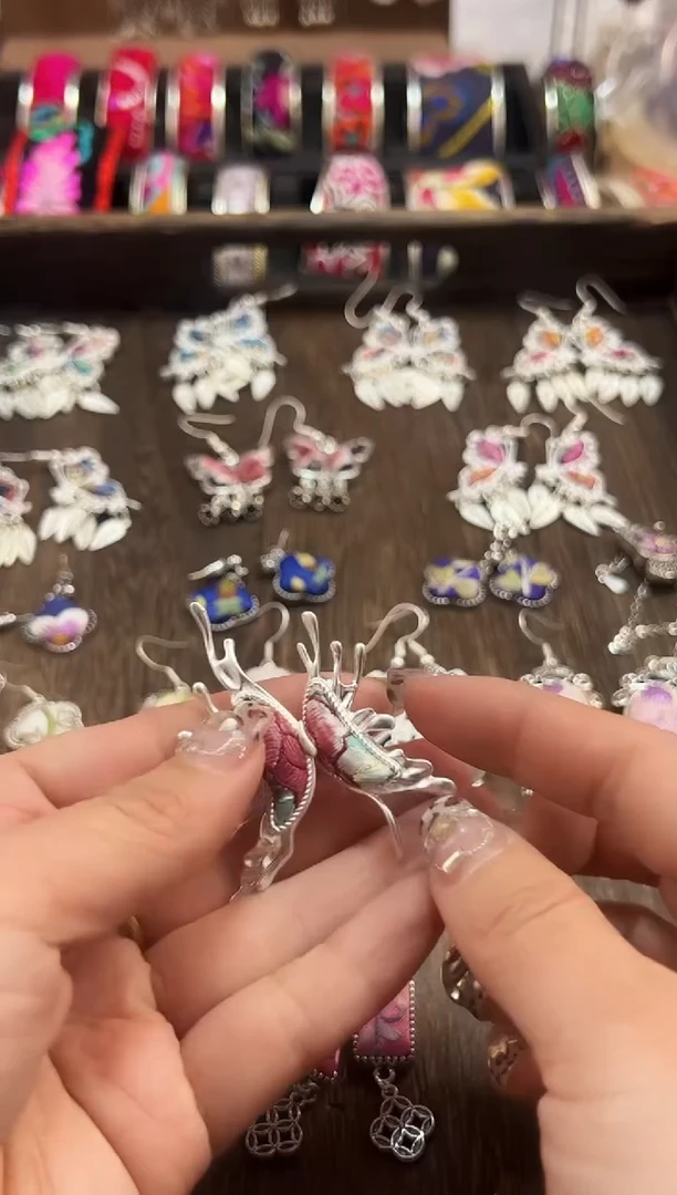 【闪购商品】织绣民族风老绣饰品079