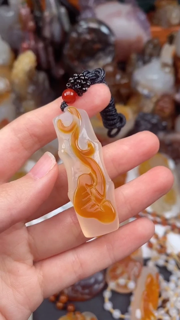 玛瑙/玉髓颈饰未镶嵌AA