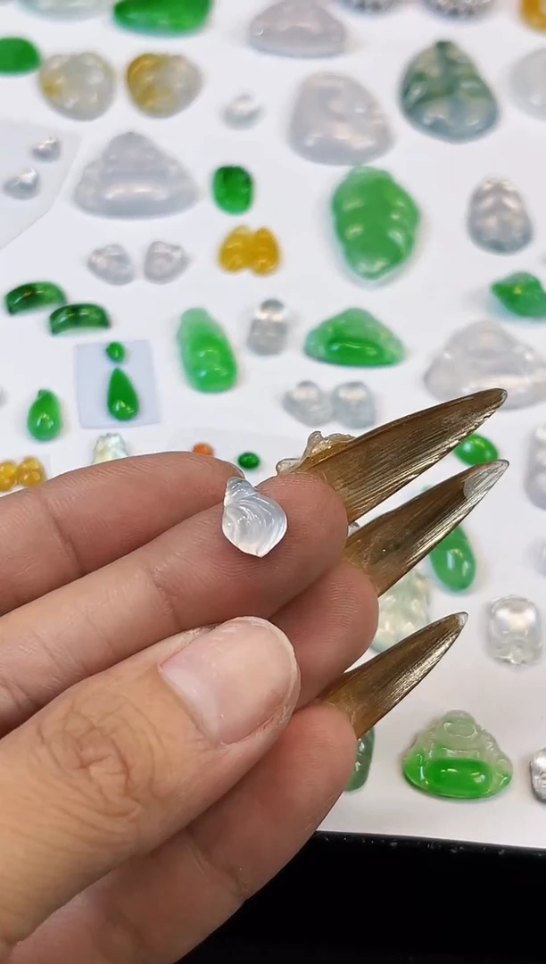 翡翠裸石JF200缅甸A货翡翠高冰小海螺