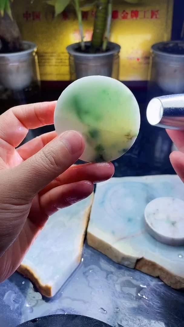 未镶嵌挂件翡翠004