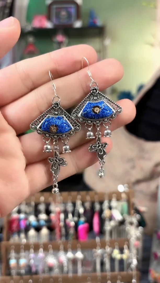 彩云南阁非遗老绣饰品528*