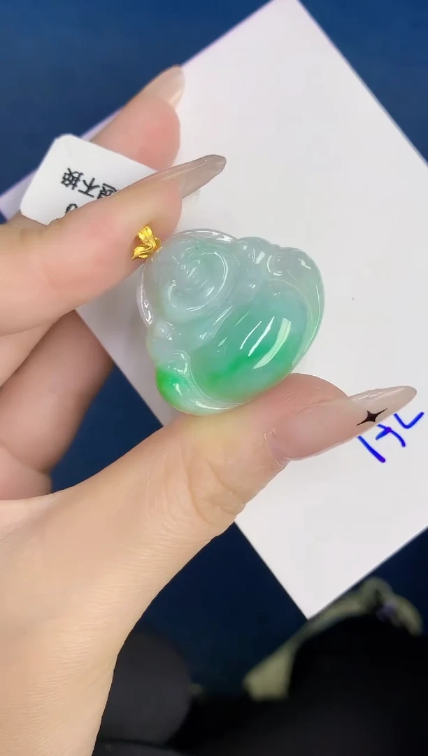 颈饰18K金镶嵌翡翠缅甸天然翡翠A货