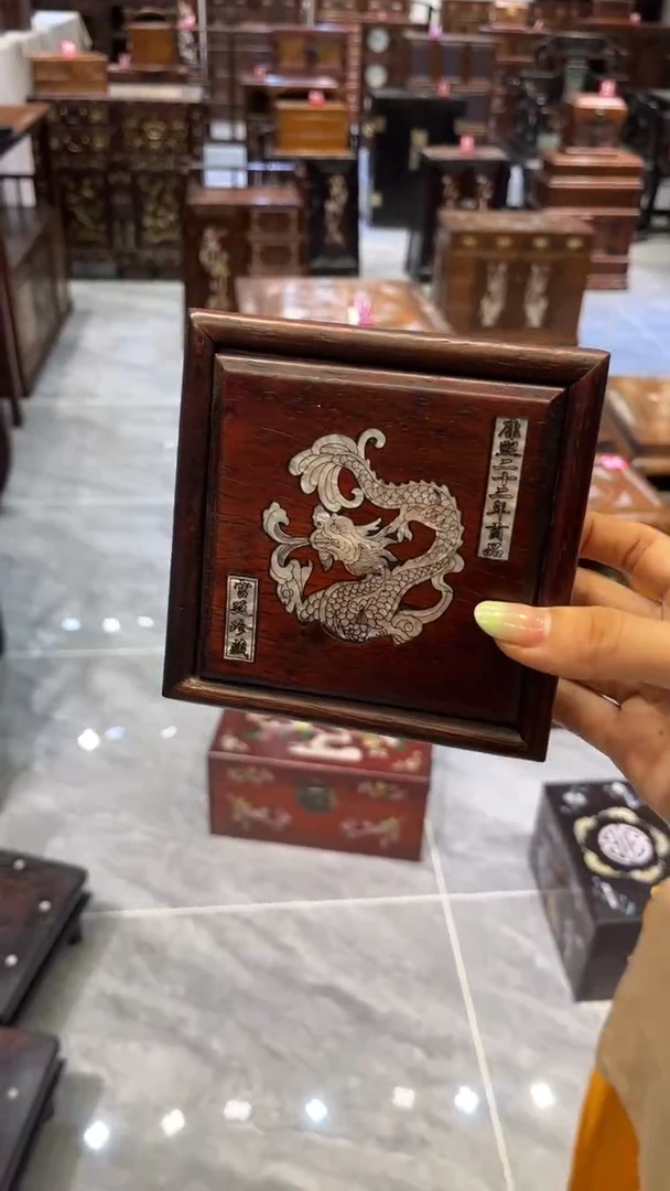 木螺钿龙方形抽拉盒
