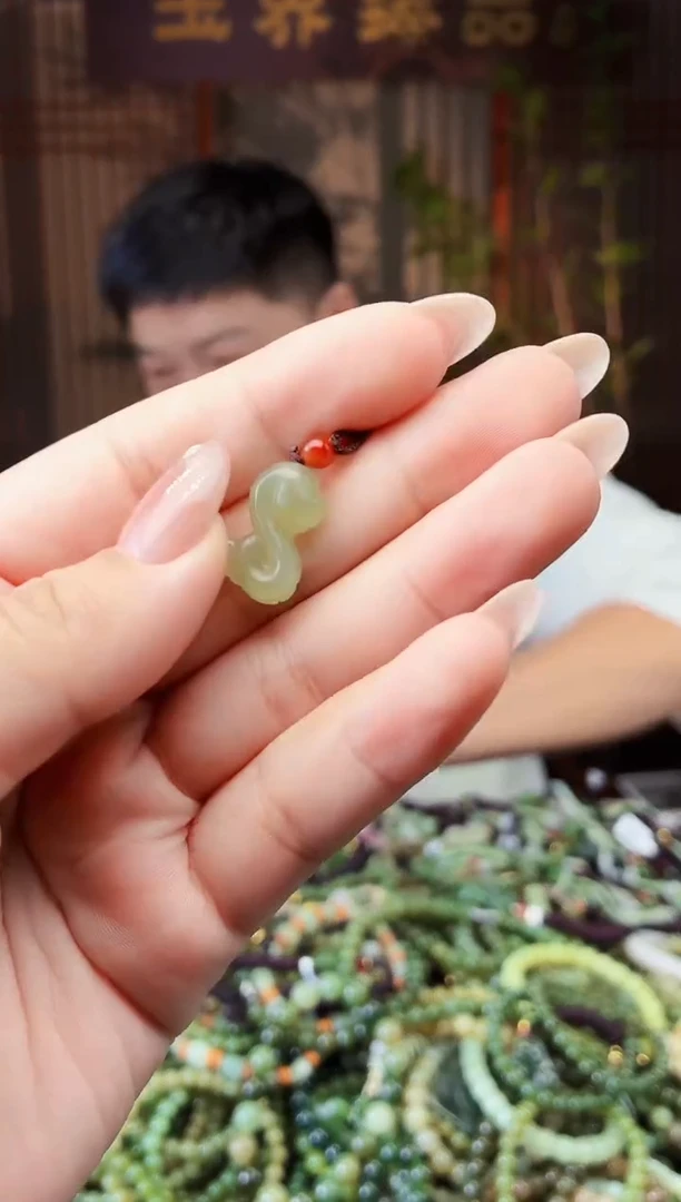 颈饰未镶嵌和田玉多样性发货拍一发一