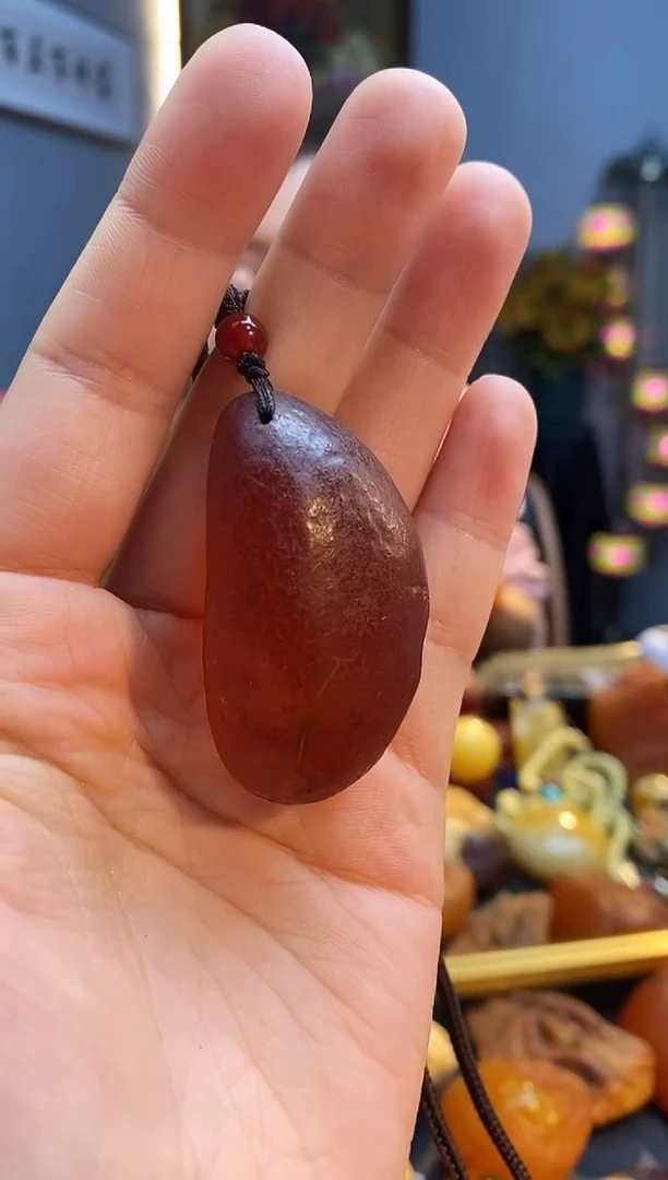 琥珀颈饰未镶嵌吊坠