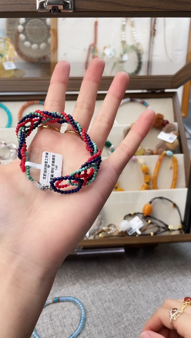 未镶嵌手串水晶紫**萱麻花手串