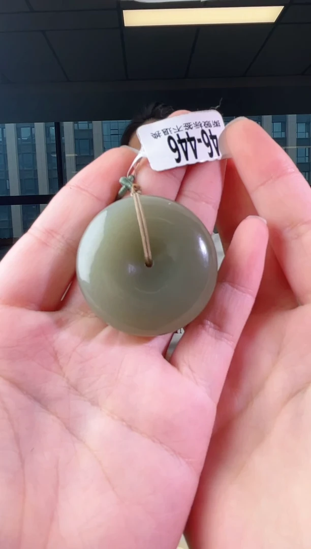 和田玉未镶嵌颈饰扣 446