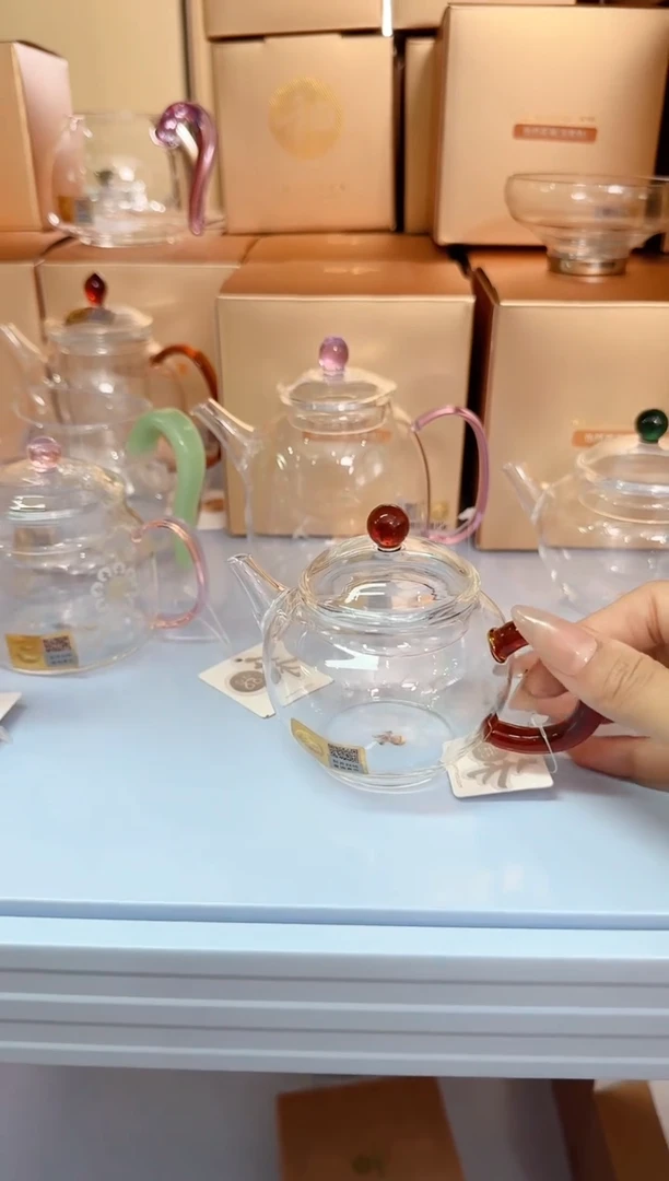 禾器瑄玉壶琥珀色