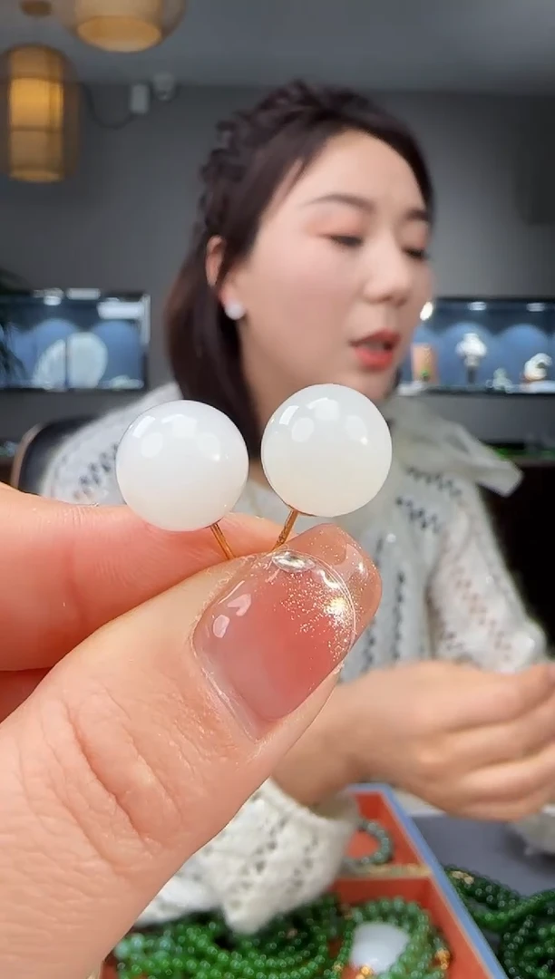 银S925镶嵌和田玉耳饰1