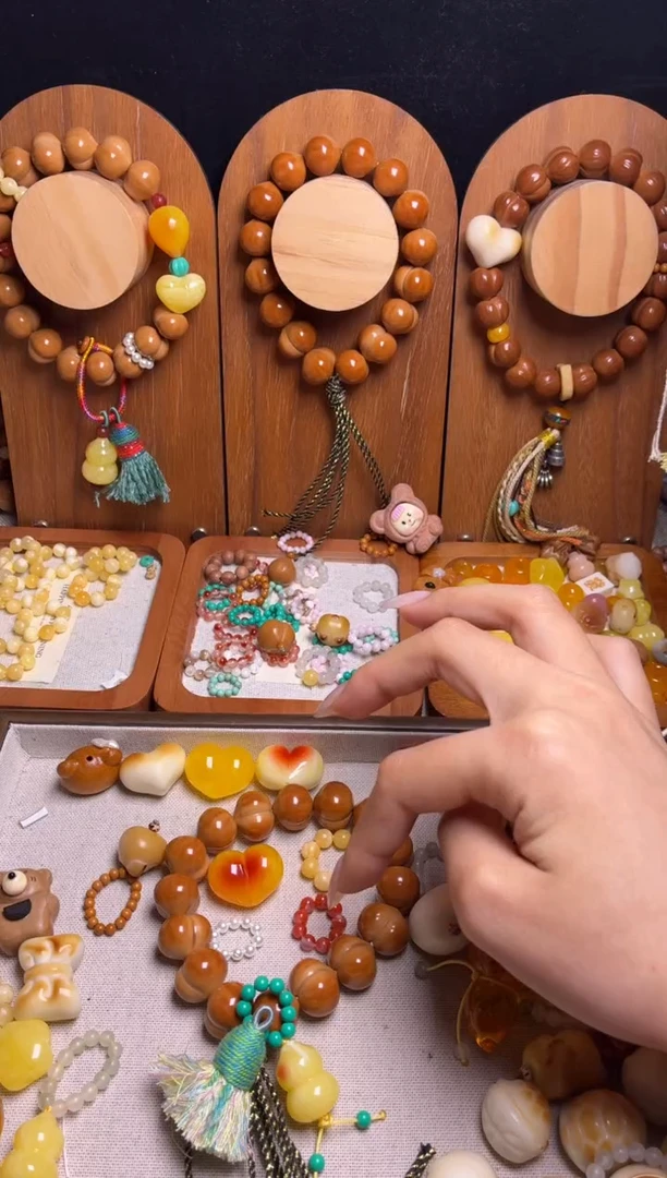 手串猴头核桃木**?全品新品高桃17俏色心珠光跑环黄跑环飘花跑环