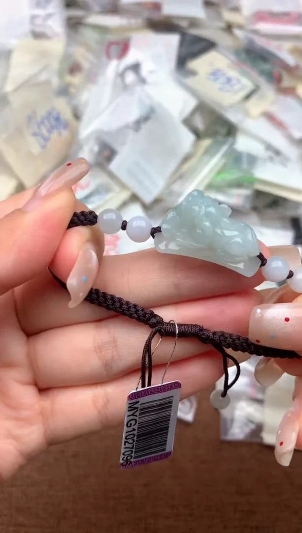 未镶嵌挂件翡翠一