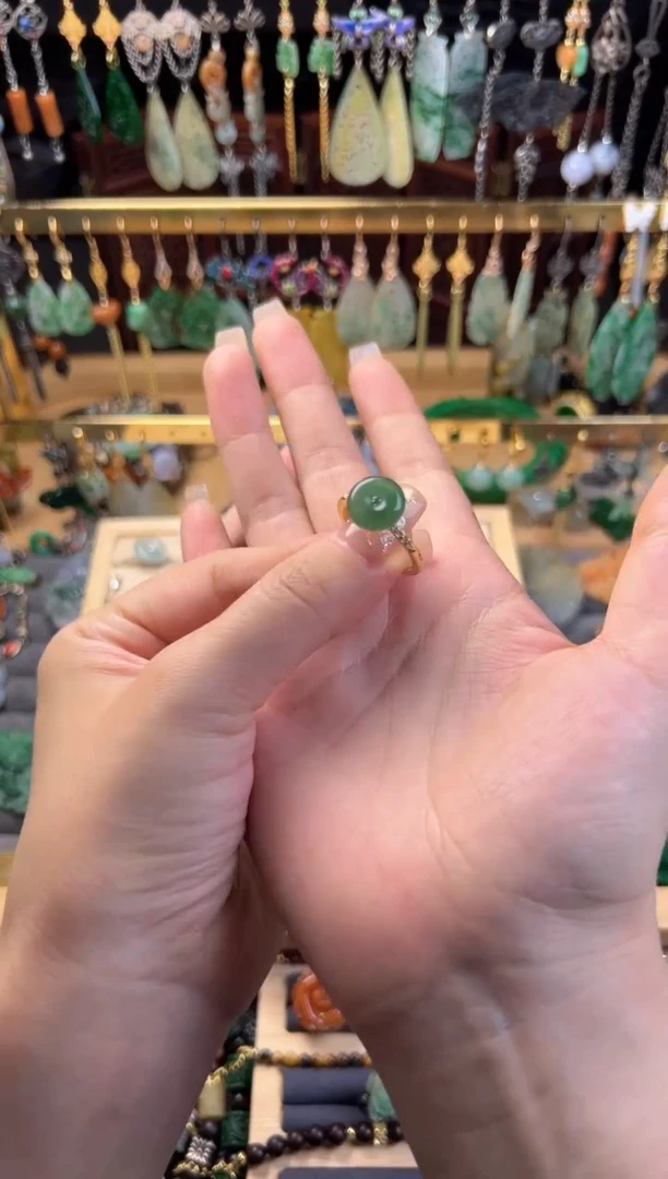 未镶嵌定制翡翠翡翠