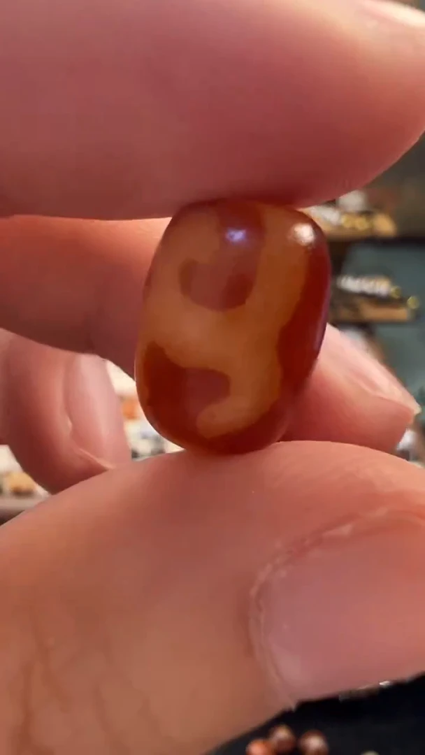 玛瑙/玉髓（覆膜）颈饰未镶嵌21.(微瑕)