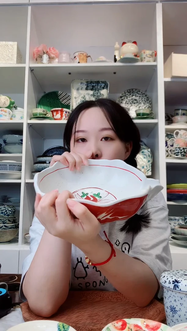 陶瓷S****️濑户烧手绘赤绘尖嘴碗23cm