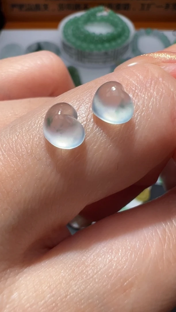 【闪购商品】定制翡翠未镶嵌5.4*6.7*4.6爱心