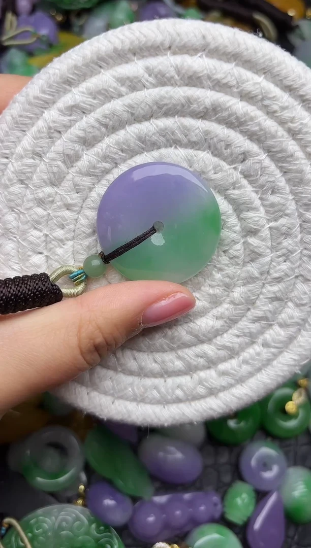 颈饰未镶嵌翡翠缅甸翡翠吊坠