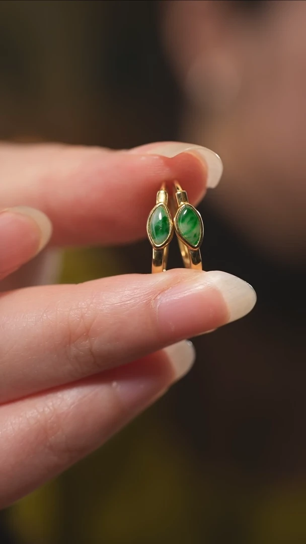 银S925镶嵌翡翠耳环925银翡翠随形耳环多样性发货