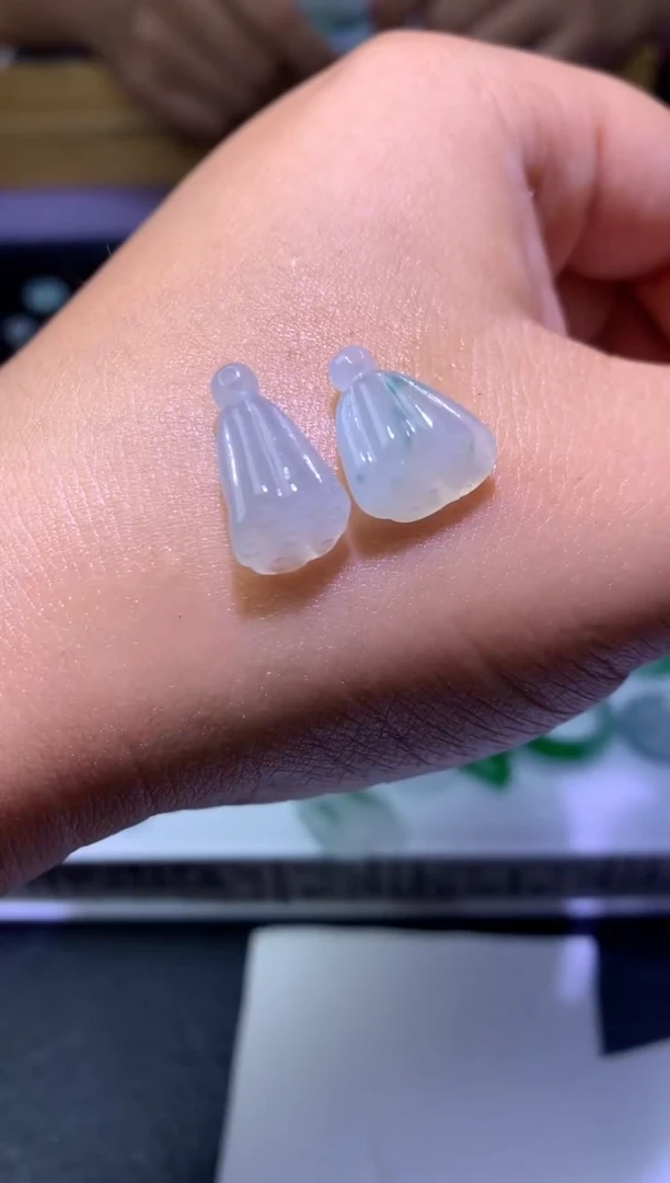 未镶嵌定制翡翠毛货