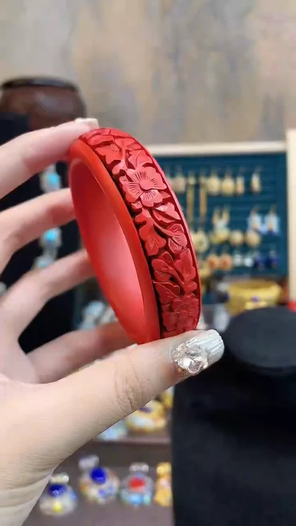 非遗手工雕漆花卉镯子
