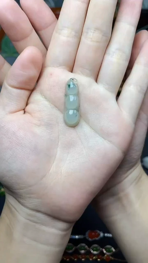 颈饰未镶嵌翡翠福豆 06