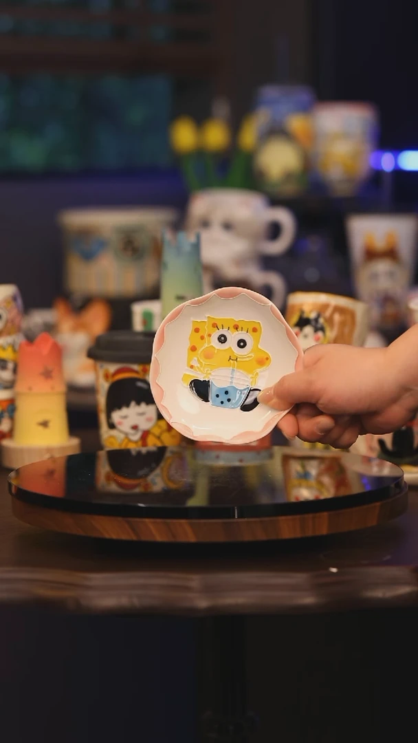 【闪购商品】摆件景德镇釉下彩绘设计师款式陶瓷