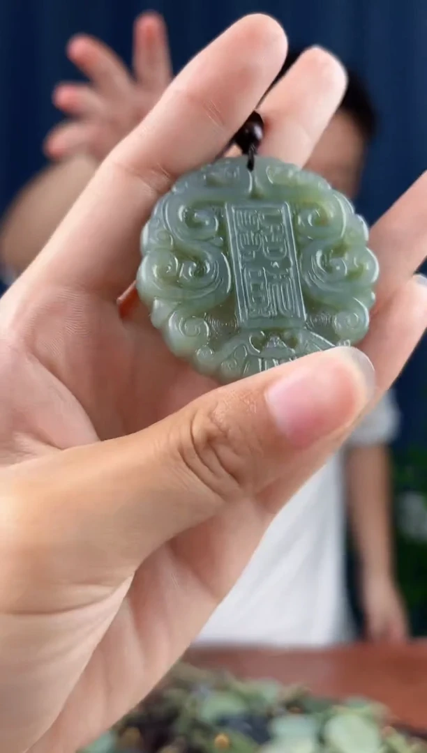 未镶嵌和田玉挂件拍一发一，多样性发货