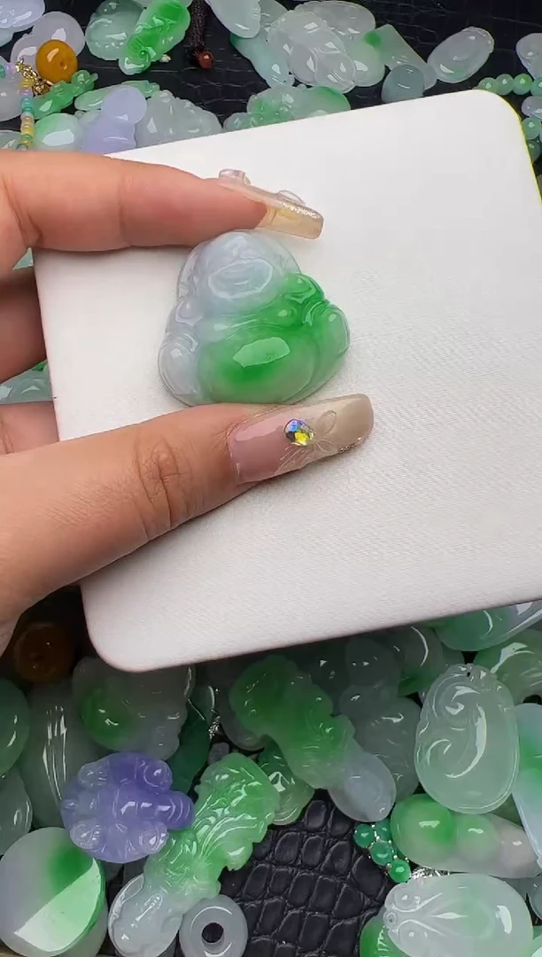 翡翠未镶嵌颈饰天然缅甸翡翠吊坠