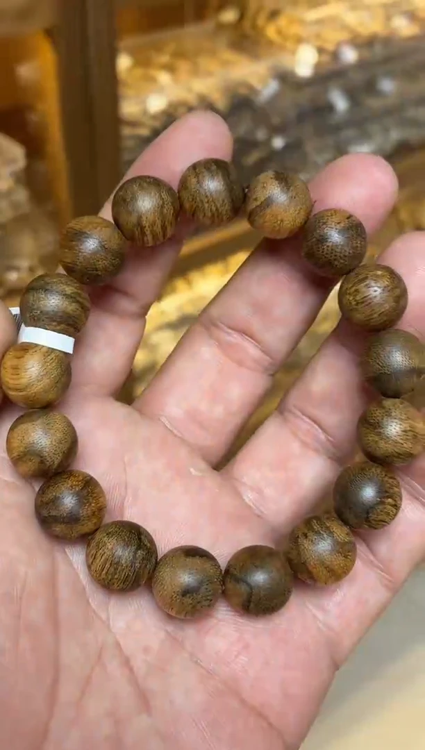 沉香手串 达拉干圆珠单圈1.3+多样性发其一