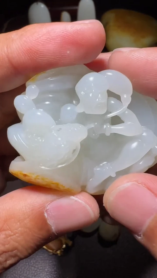 未镶嵌和田玉挂件和田玉